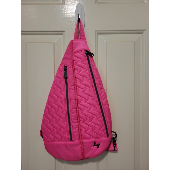 NWT- Lug Windsail Sling Bag in Magenta Pink - w/ SHIPPING DISCOUNT - Picture 1 of 7